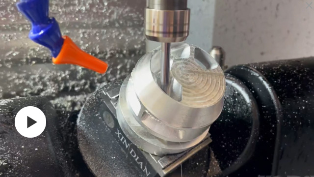 VMC300小型五軸加工中心